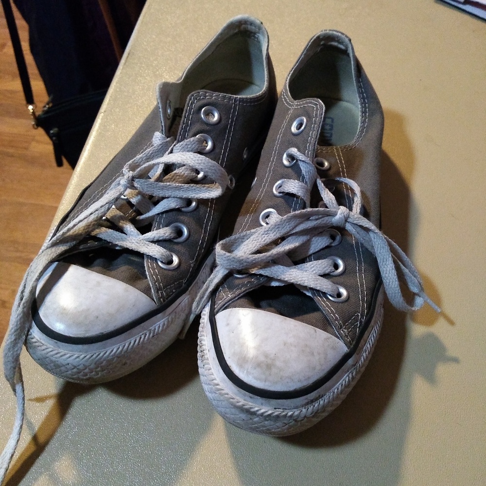 Gray converse womens 7